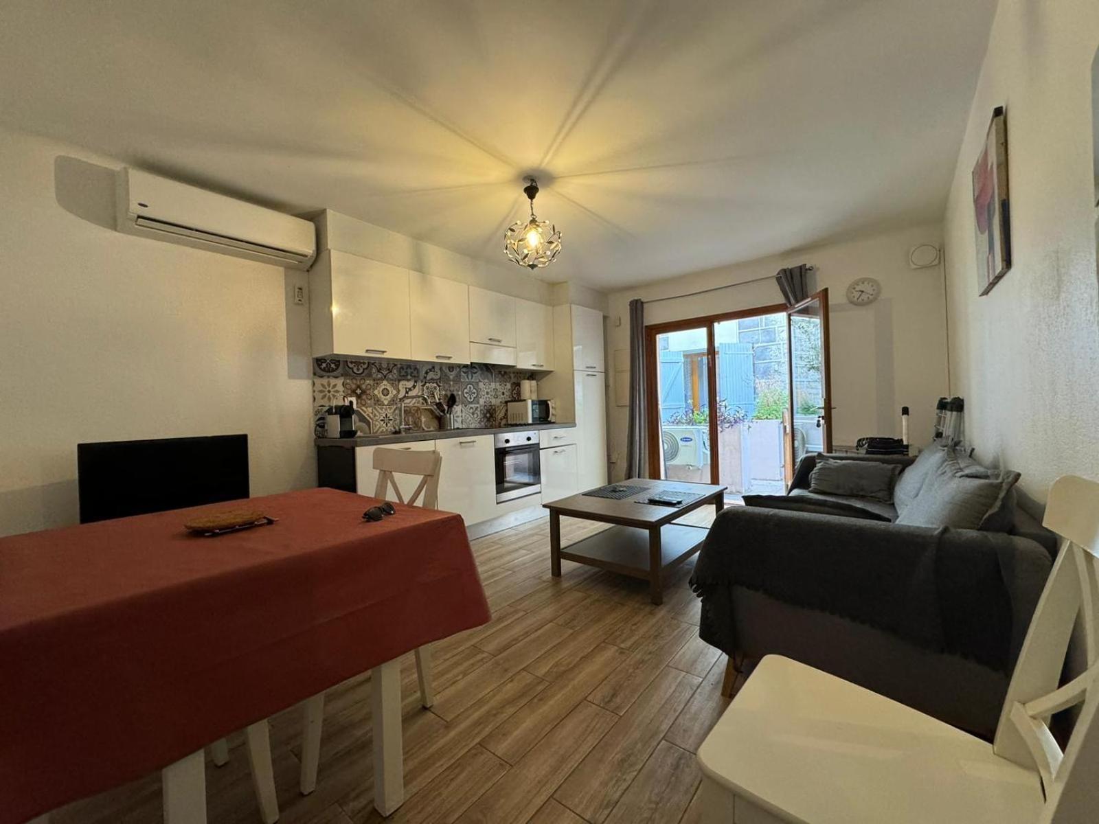 Cosy Poullan, 2-Bedroom Apartment, 200 M From The Beach Nicea Zewnętrze zdjęcie
