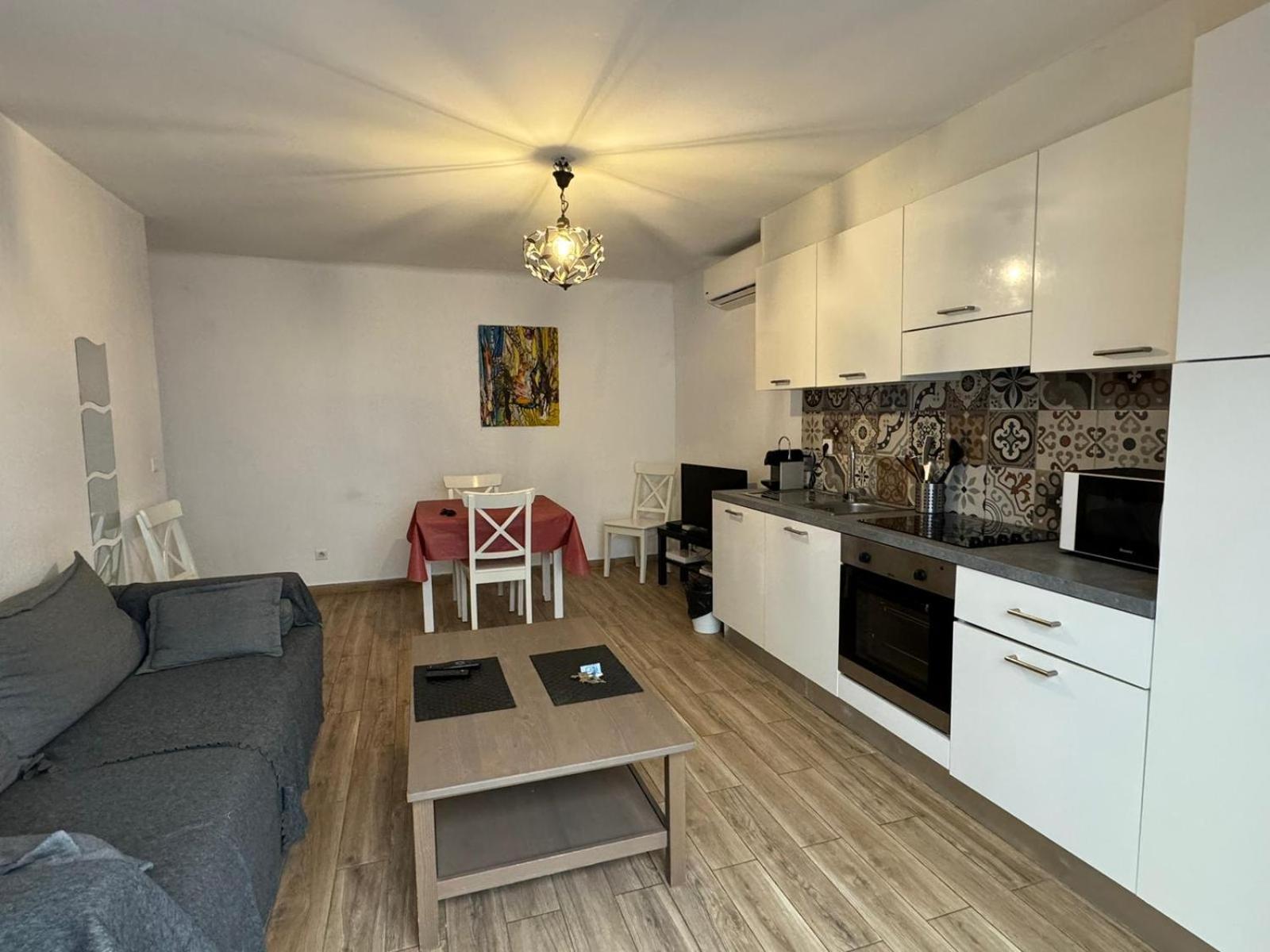 Cosy Poullan, 2-Bedroom Apartment, 200 M From The Beach Nicea Zewnętrze zdjęcie